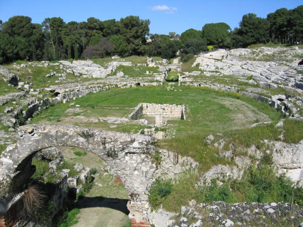 Siracusa-Anfiteatro_Romano01